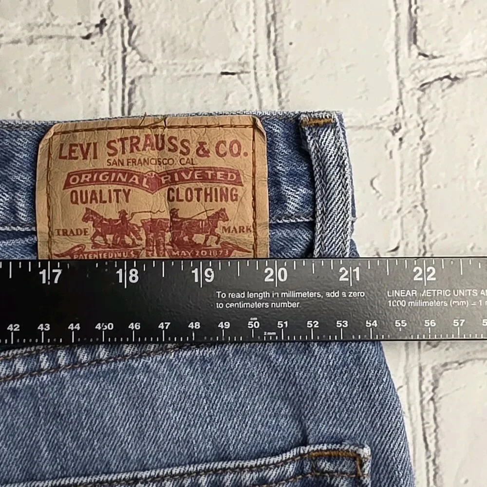 Levi’s 505 Light Blue Denim Regular Men's Red Tab Straight Jeans Size 42 X 30